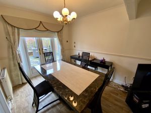 Dining Area- click for photo gallery